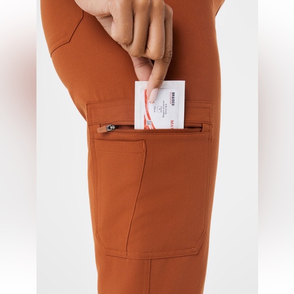 Figs High Waisted Yola Skinny Scrub Pants™ - Picture 6 of 7